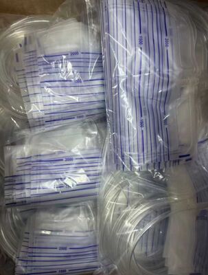 Αγορά Χονδρική ιατρική PVC 2000 ML χωρητικότητα σακούλα συλλογής ούρων με βαλβίδα αντιεστροφής και στειρό σχεδιασμό σε απευθείας σύνδεση κατασκευή