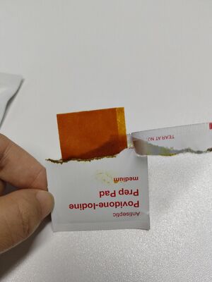 Καλή τιμή Στειρωμένα σπασμένα με ποβιδόνη-γιώδιο με διάρκεια ζωής 3 ετών σε συσκευασία με φύλλο για ιατρική αντισηπτική χρήση σε απευθείας σύνδεση